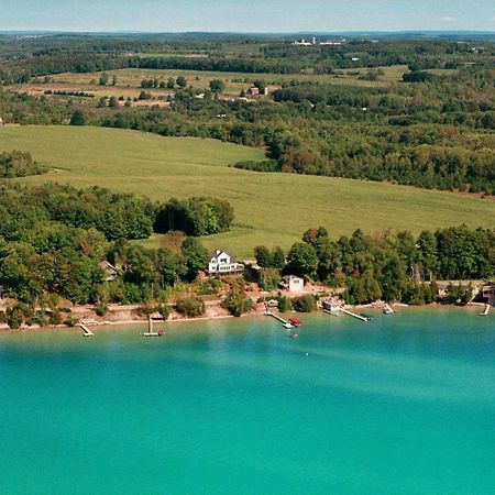 The Torch Lake Bed And Breakfast Central Lake Exterior foto