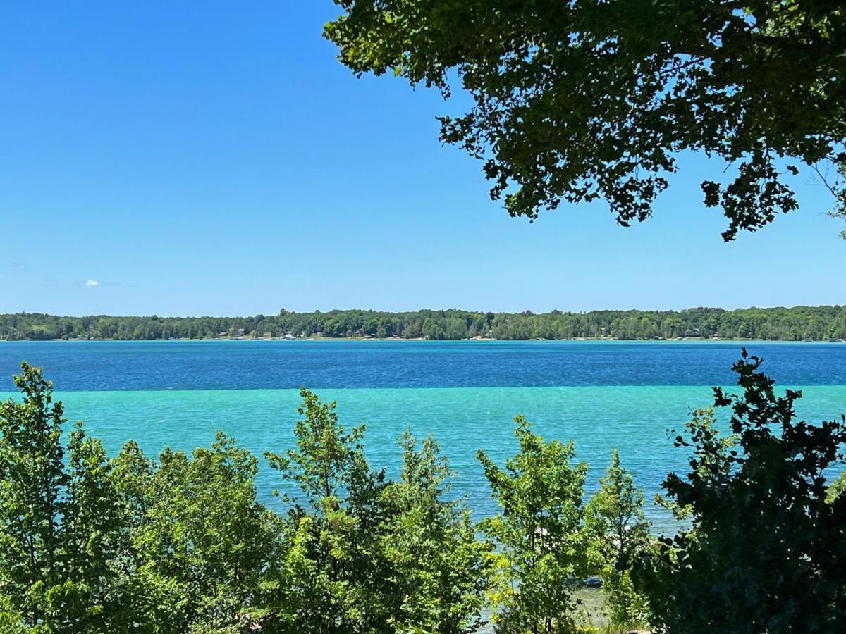 The Torch Lake Bed And Breakfast Central Lake Exterior foto