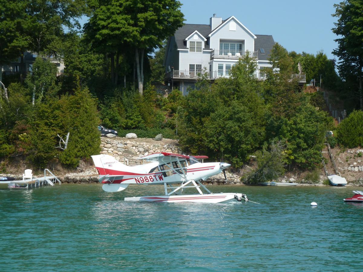 The Torch Lake Bed And Breakfast Central Lake Exterior foto